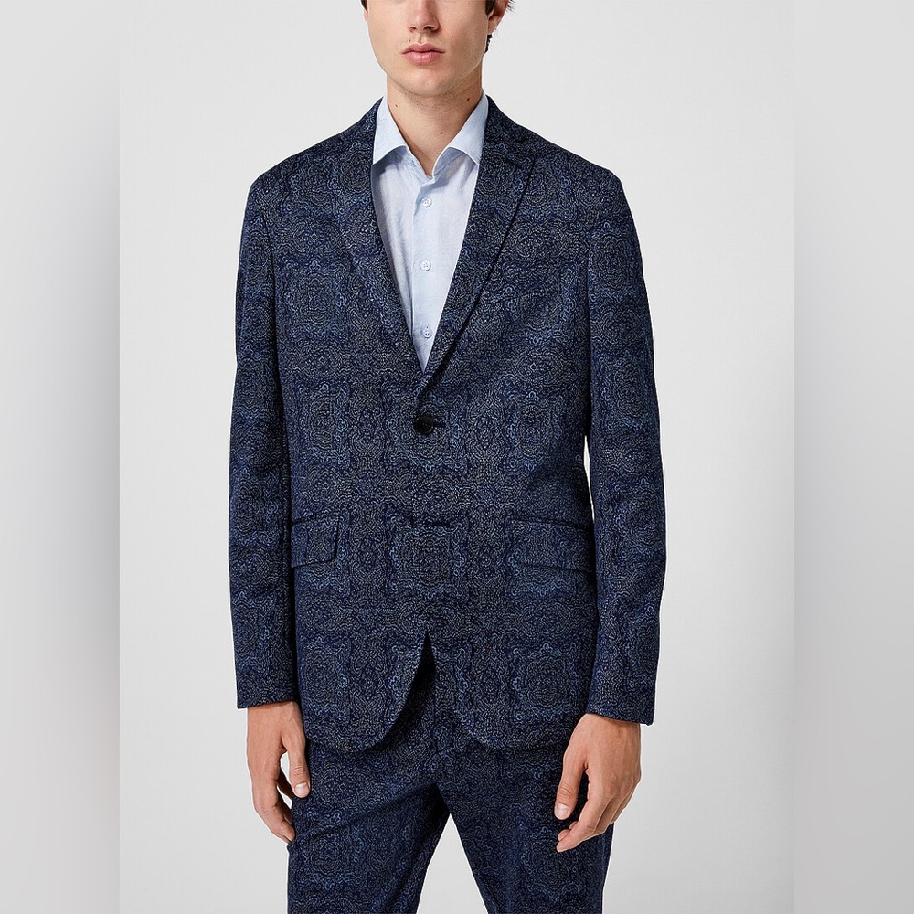NWT- ETRO Italian designer Navy  Blazer size small- brand new with tags